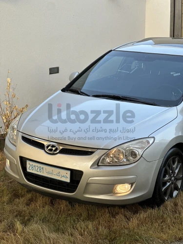i30