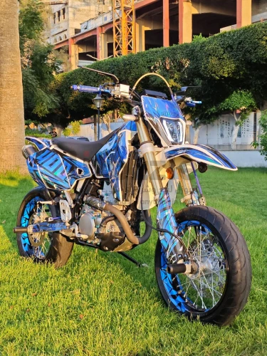 سوزوكي DR-Z400 sm