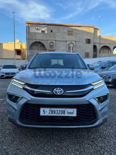 تويوتا اوربان  الوكيل 2025