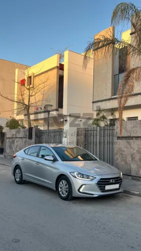 هيونداي إلنترا 2017