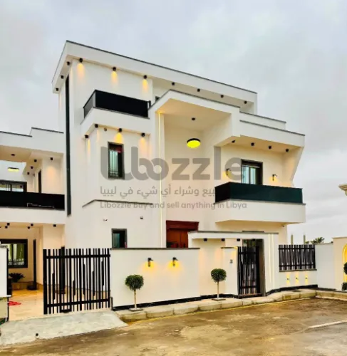 🏡 فيلا فاخرة بمعنى الكلمة... عنوان للرقي والفخامة