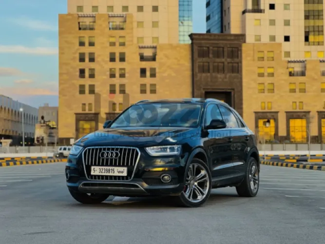 اودي Q3 S tronic متاع الدار طلبية خاصة للبيع