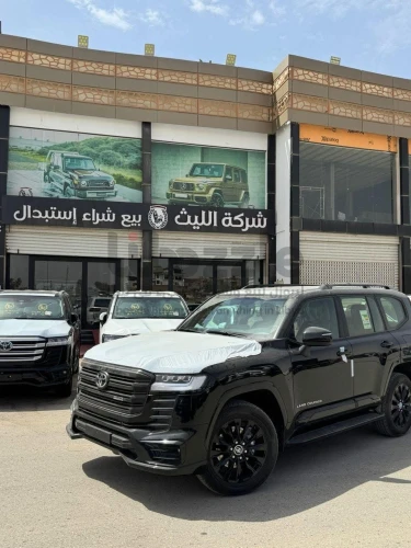 تويوتا لاندكروزر بلاك اديشن