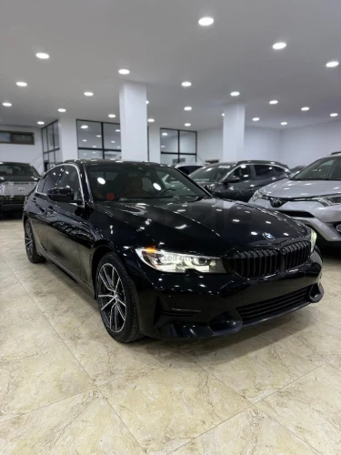 بي ام دبليو 330i 2020