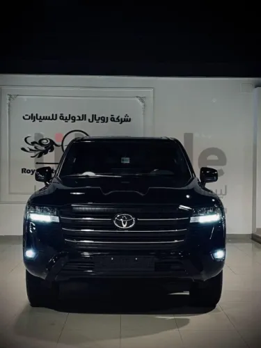 تويوتا لاندكروزر 2023