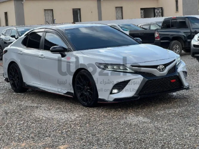 تايوتا كامري 2021