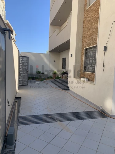ڤيلا 3 طوابق مفصولات