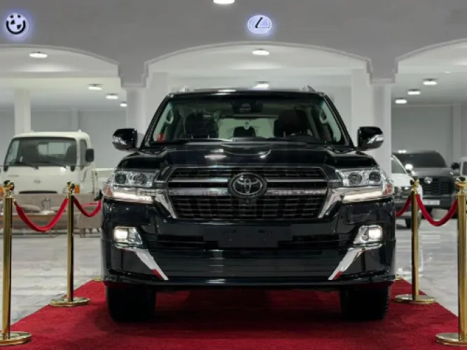 تويوتا لاندكروزر 2021