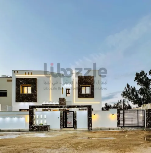 ڤيلا بتشطيب حديث ⭐️ من طابقين خليجي