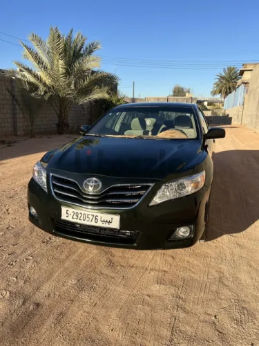 كامري 2011 لون مميز