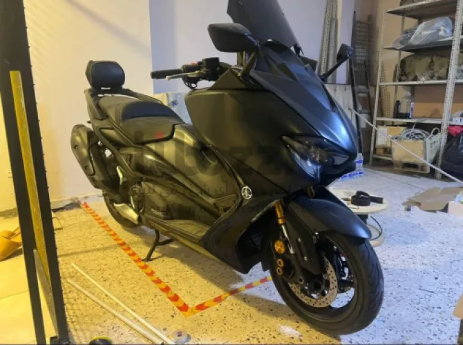 Yamaha Tmax560 2021