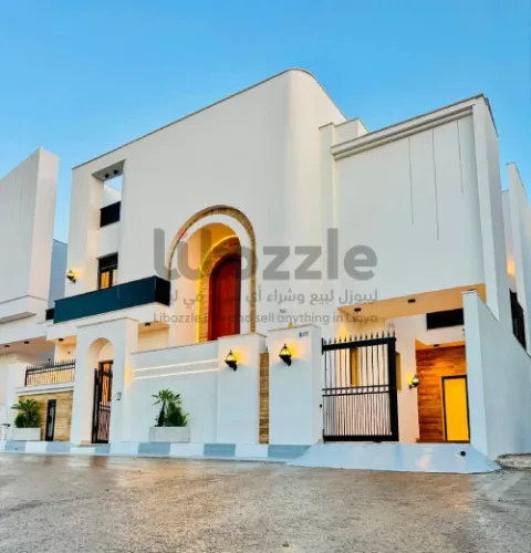 🏡 فيلا من طابقين بنظام الخليجي
