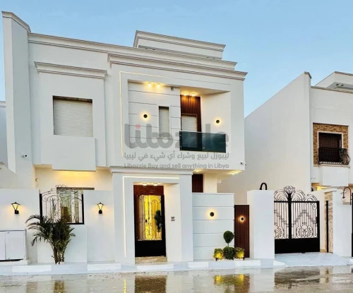 فيلا بتصميم أنيق، بأعلى معايير الراحة والجمال