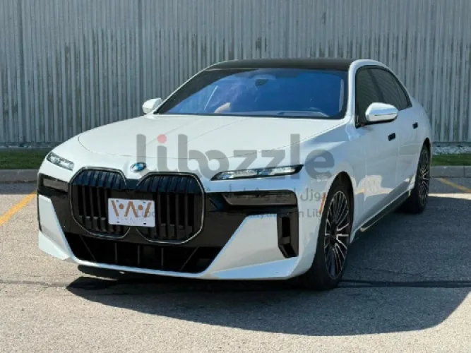 بي ام دبليو 760i 2026