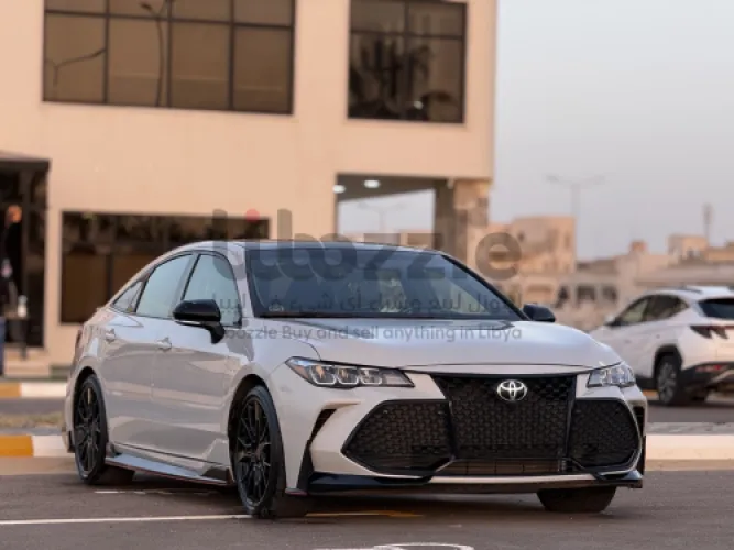 تيوتا افالون TRD 2021 اللون اسمنتي