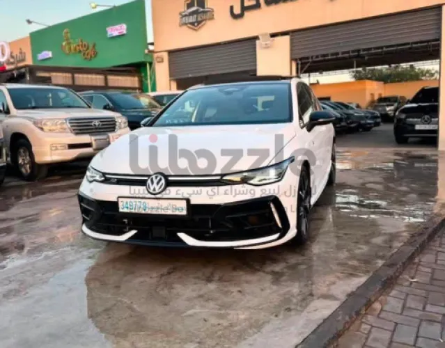 فولكس فاجن GTI 2025