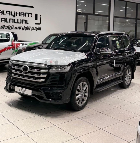 تويوتا لاندكروزر VXS 2025