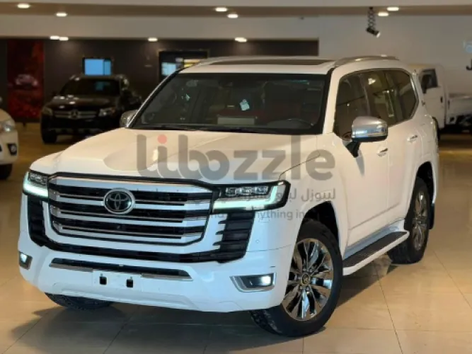 تويوتا لاندكروزر VXR