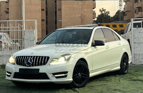 مرسيدس C300 2013