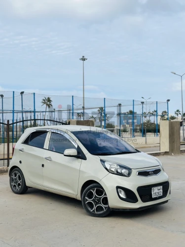 شارع عمر المختار بلقرب من مستشفىء الجلاء