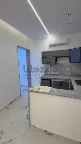شقتين للإيجار طابق أول وثاني عمارة حديثة
