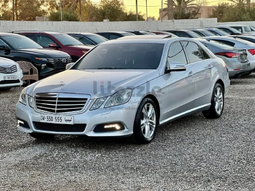 مرسيدس E200 2011