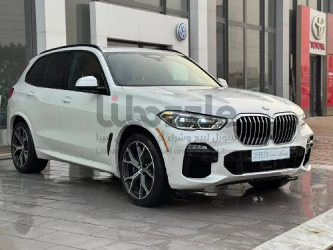 بي ام دبليو X5 Drive 50i