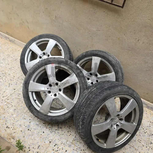 سارية ديسكو 18 مرسيدس الصناعة ايطالية