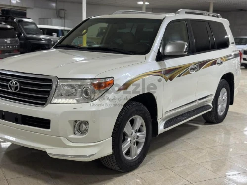 تويوتا لاندكروزر