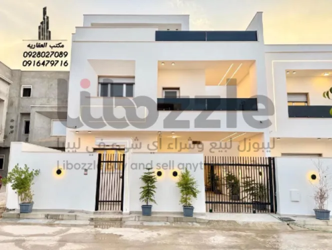 فيلا 3 طوابق مفصولات للبيع ⭐️السراج⭐️
