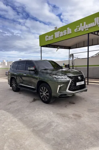 لكزس Lx570 الوكيل مكياج   استراد شخصي 2023