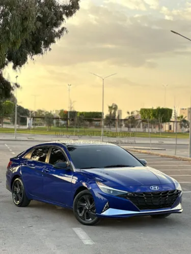 سيارة للبيع