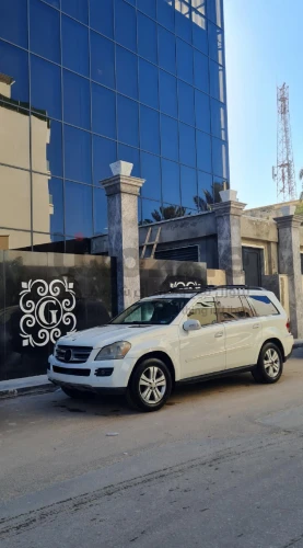 نقبل شيك و كاش جميع الفئات حتى ال20 و ال 5