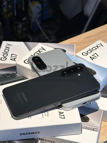 𝐆𝐚𝐥𝐚𝐱𝐲 𝐀𝟏𝟕