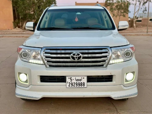 تويوتا لاندكروزر فل 7 2012