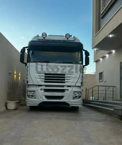 فراشه ملقمه خفاش كورسا 13 توماتك