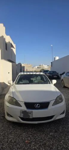 لكزس is250 أمريكية