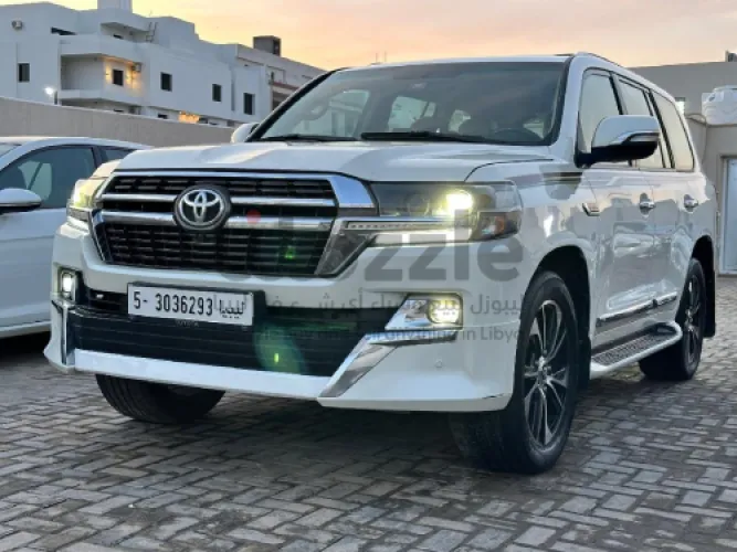 تويوتا لاندكروزر