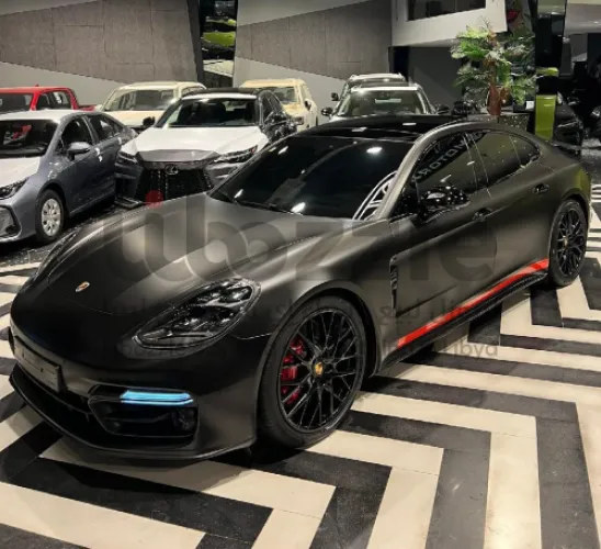 بورش باناميرا GTS