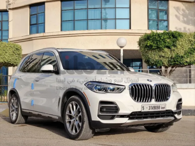 بي ام دبليو X5 M40 2022