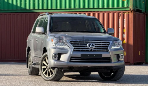 لكزس LX570 2010