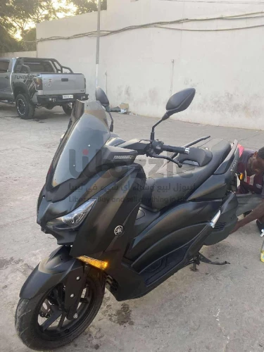 YAMAHA Xmax 2024