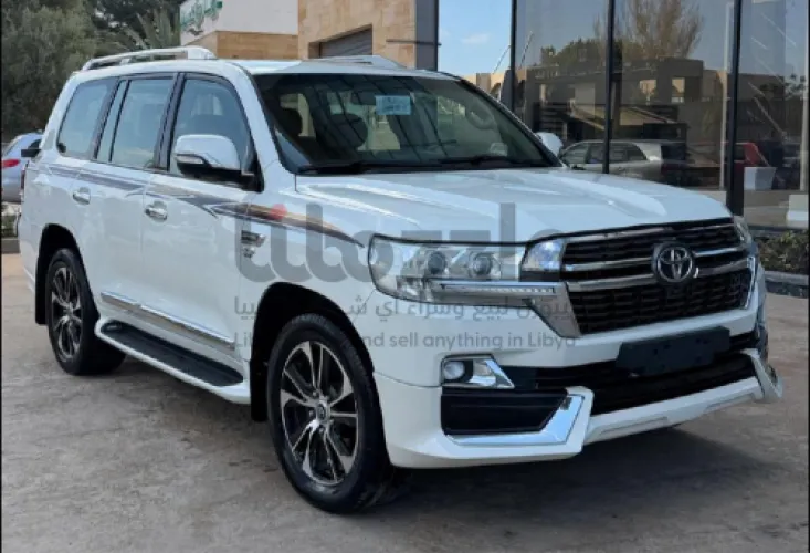 تايوتا لاندكروزر
