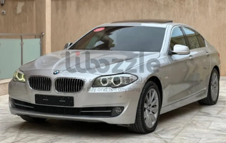 بي ام دبليو 528 2011