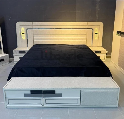 غرفة نوم تجي بـ 11قطع فخمة تجمع بين الأناقة والجود