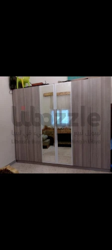 دولاب مهني ( مستعمل ) للبيع بشيك مصدق