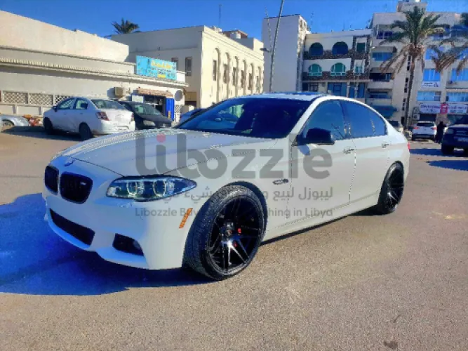 BMW 5SERIES F10 550I 2011  معدلة تعديل كامل علي M5