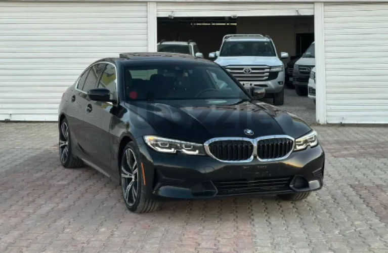 بي ام دبليو 330 2021