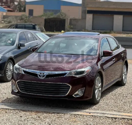 تايوتا افالون XLE