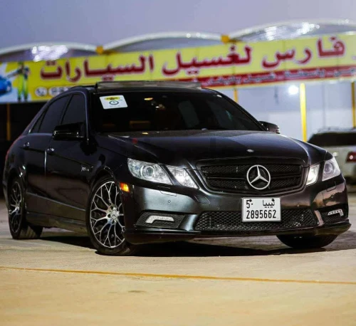مرسيدس E550
